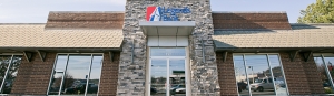 A photo of the front of the Legends Bank branch building located in Brentwood Tennessee