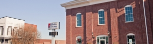 A photo of the front of the building of the Legends Bank branch location in Dover, Tennessee
